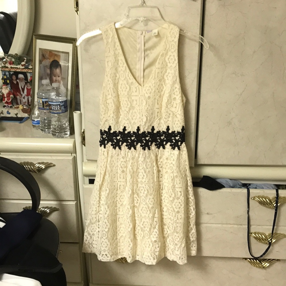 new Francesca floral lace dress